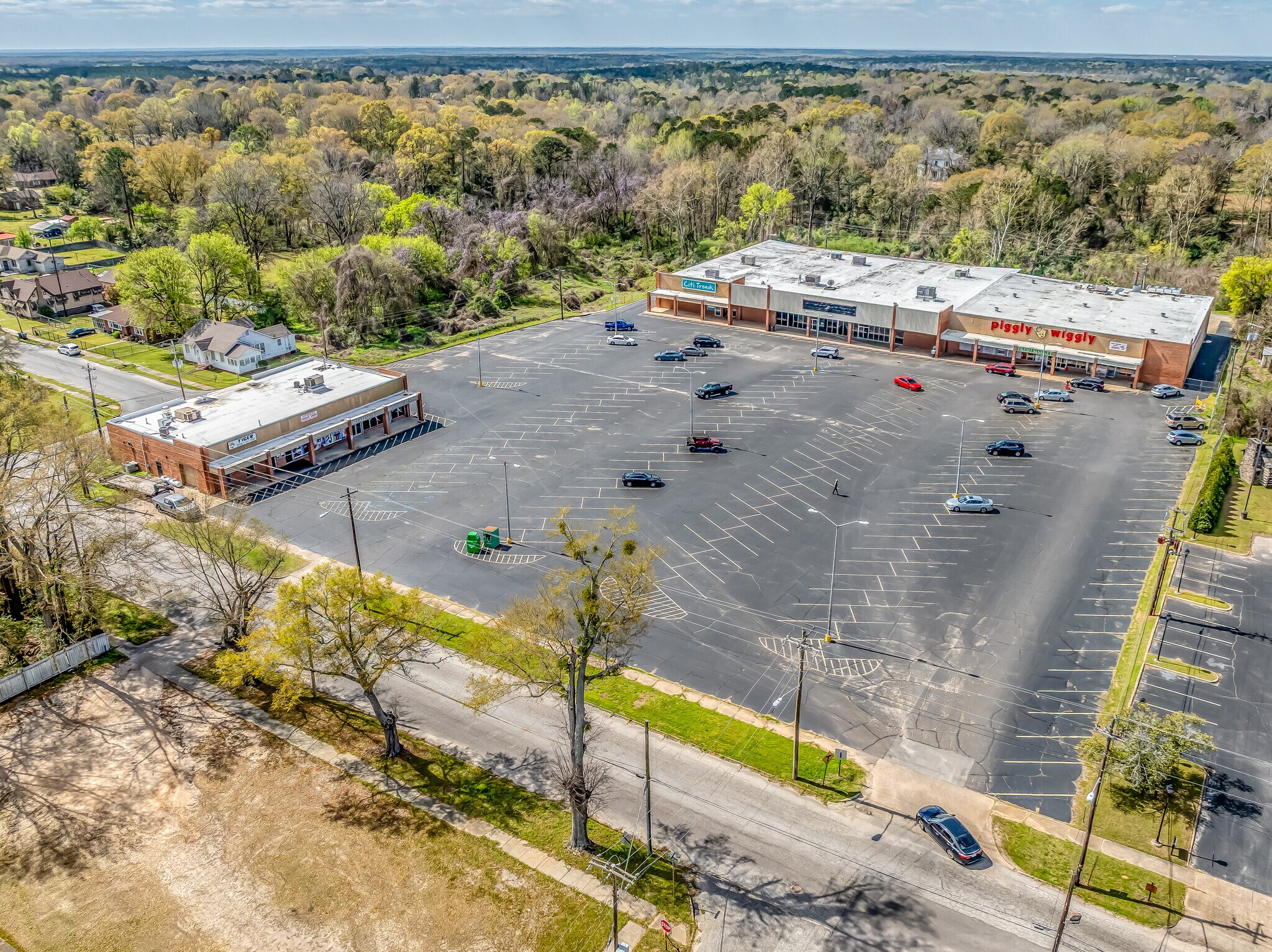 204 S Elm St, Tuskegee, AL for lease Building Photo- Image 1 of 7