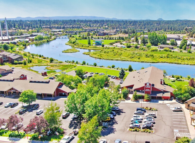 803 SW Industrial Way, Bend, OR for lease - Building Photo - Image 1 of 2