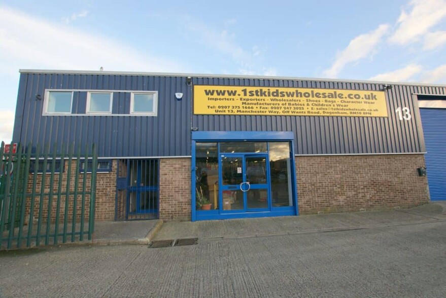 Manchester Way, Dagenham for lease - Building Photo - Image 1 of 6