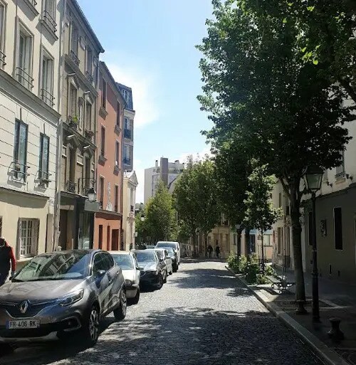 Retail in Paris for lease Building Photo- Image 1 of 4