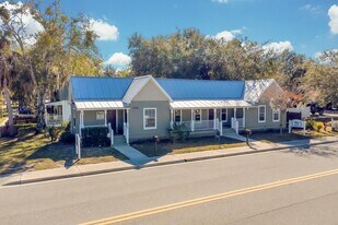 702 Mabbette St, Kissimmee FL - Office Space