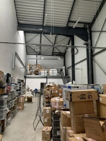 Flex in Cormeilles-en-Parisis for sale - Interior Photo - Image 3 of 7