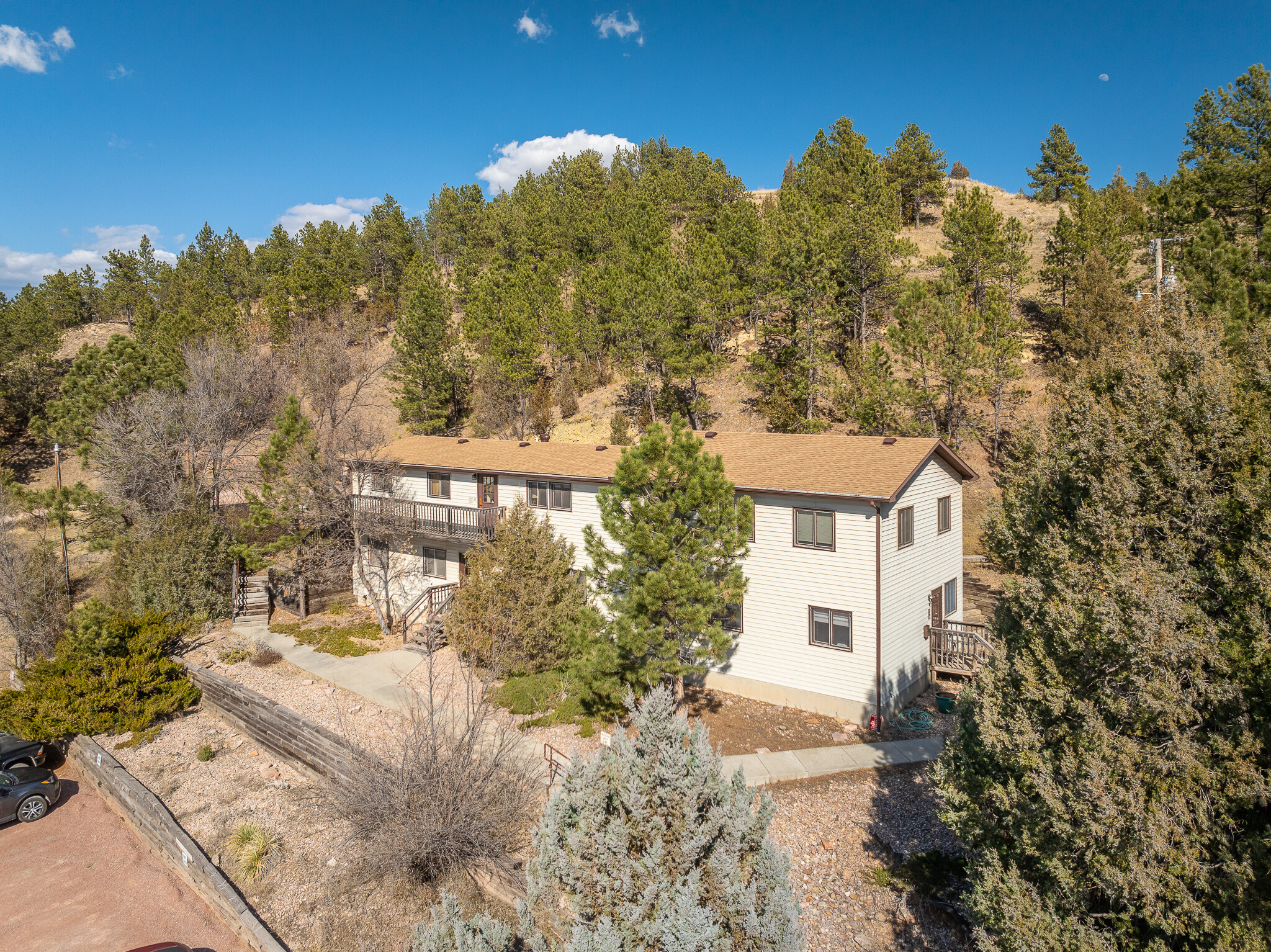 3 Canyon View Cir, Hot Springs, SD for sale Primary Photo- Image 1 of 4