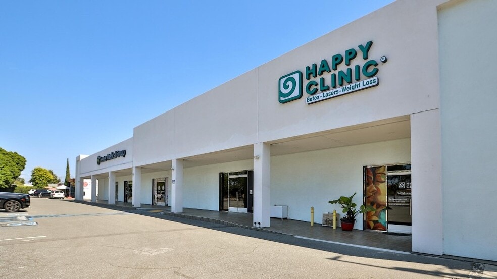 12372 Garden Grove Blvd, Garden Grove, CA for lease - Building Photo - Image 1 of 13