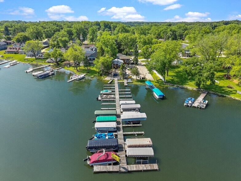 4134 Carol St, Delavan, WI for sale - Primary Photo - Image 1 of 1