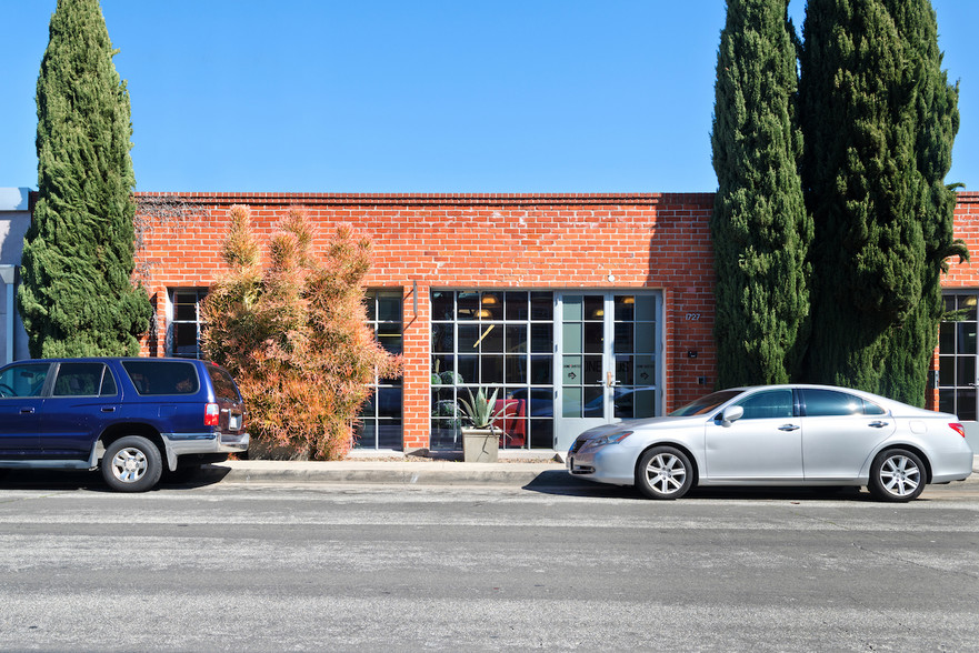 1727-1731 Berkeley St, Santa Monica, CA for lease - Building Photo - Image 1 of 17