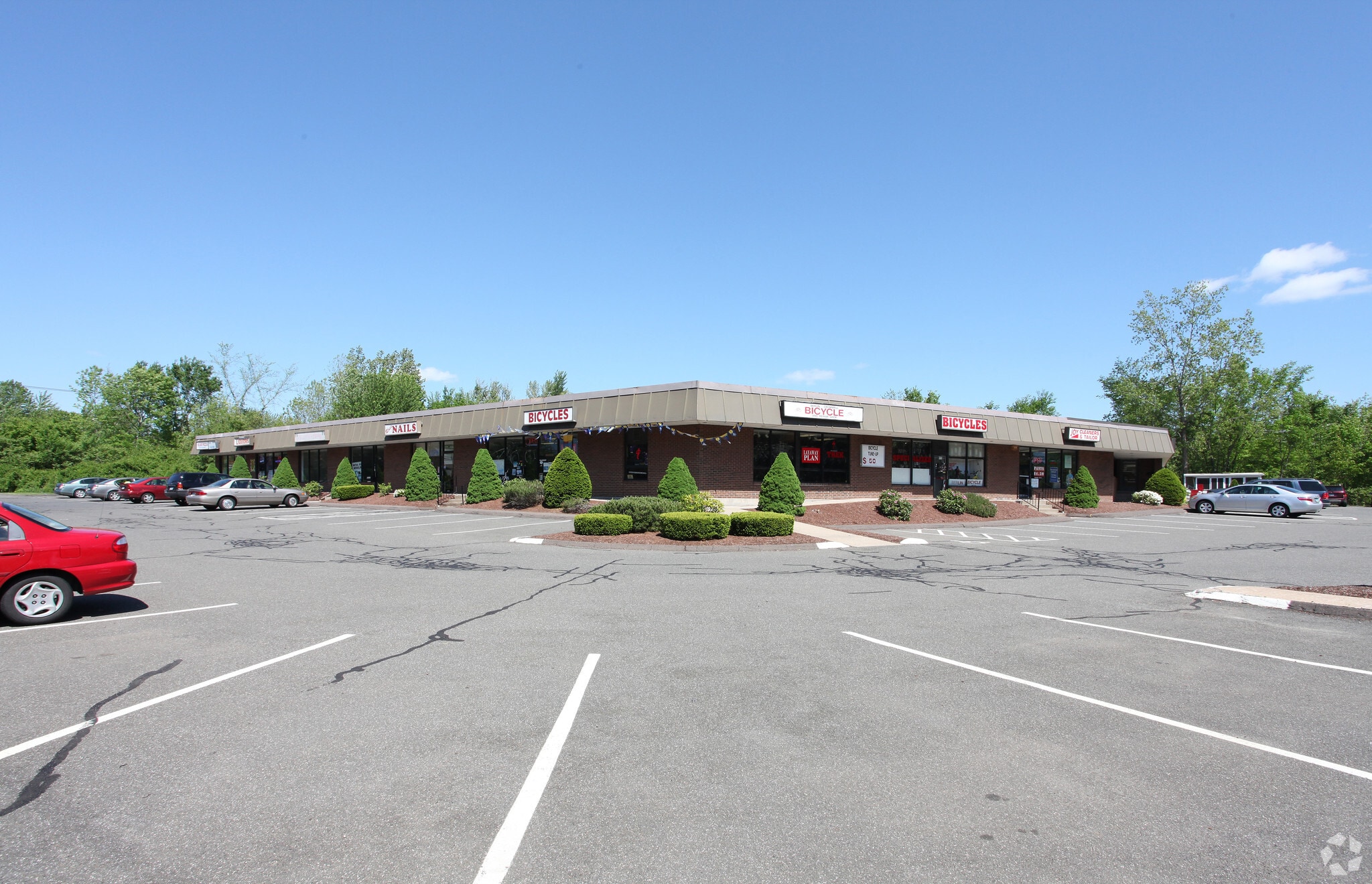 869 Mill St, East Berlin, CT for lease Primary Photo- Image 1 of 3