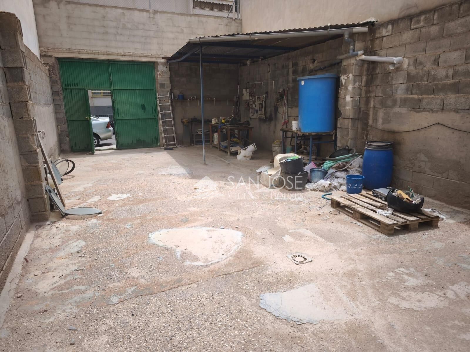 Land in Alicante for sale Building Photo- Image 1 of 5