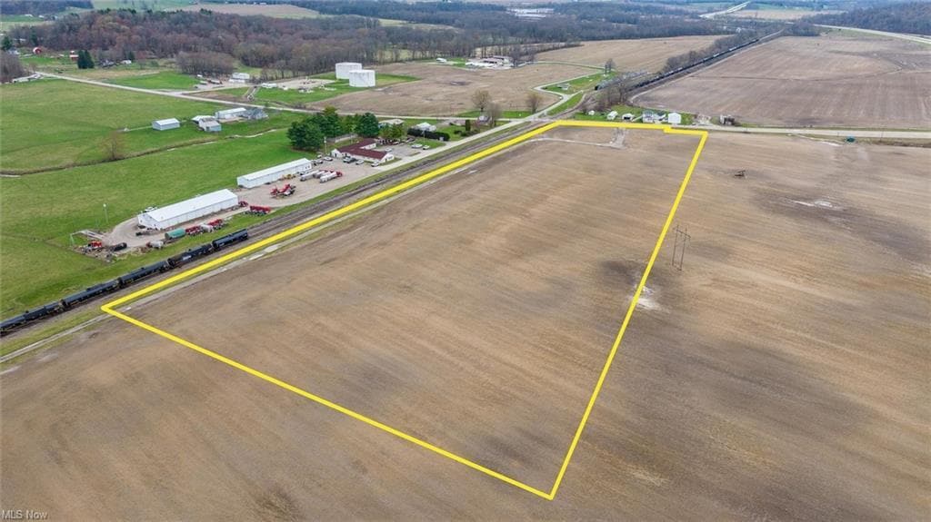 9360 BLACK RUN Rd, Frazeysburg, OH for sale Primary Photo- Image 1 of 6