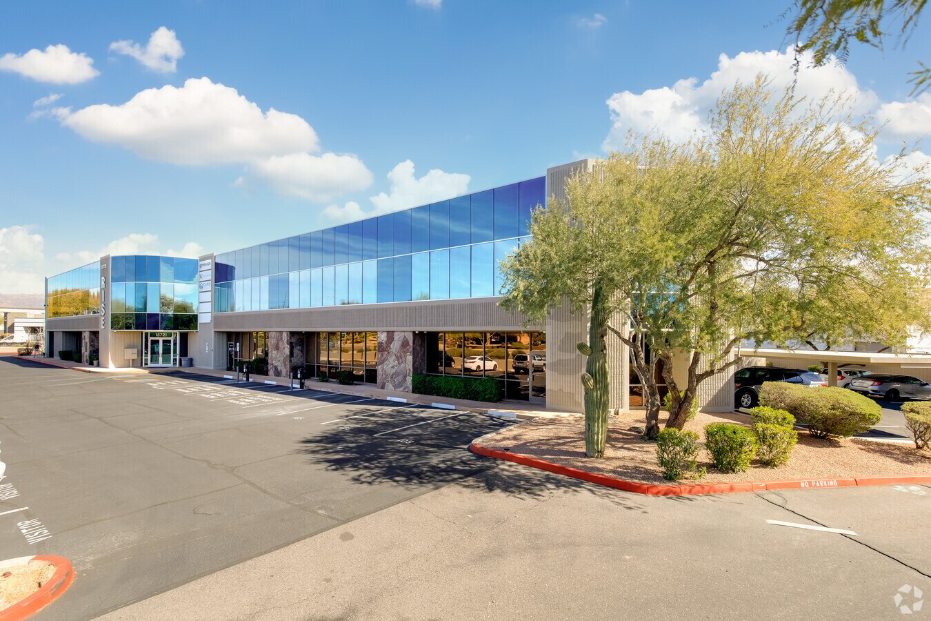 15721 N GreenwayHayden Loop, Scottsdale, AZ 85260