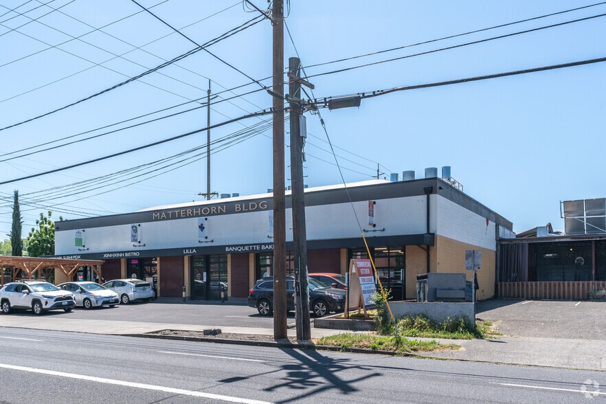 940 SE Madison St, Portland, OR for lease - Building Photo - Image 3 of 8