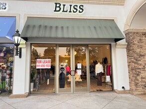 1610 E Thousand Oaks Blvd, Thousand Oaks, CA for lease Building Photo- Image 1 of 1