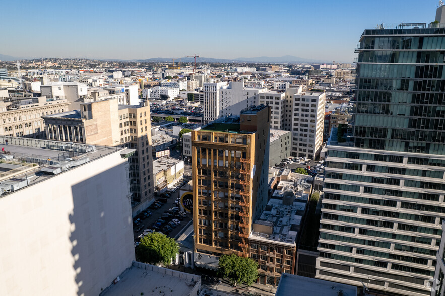 724 S Spring St, Los Angeles, CA for lease - Aerial - Image 3 of 25