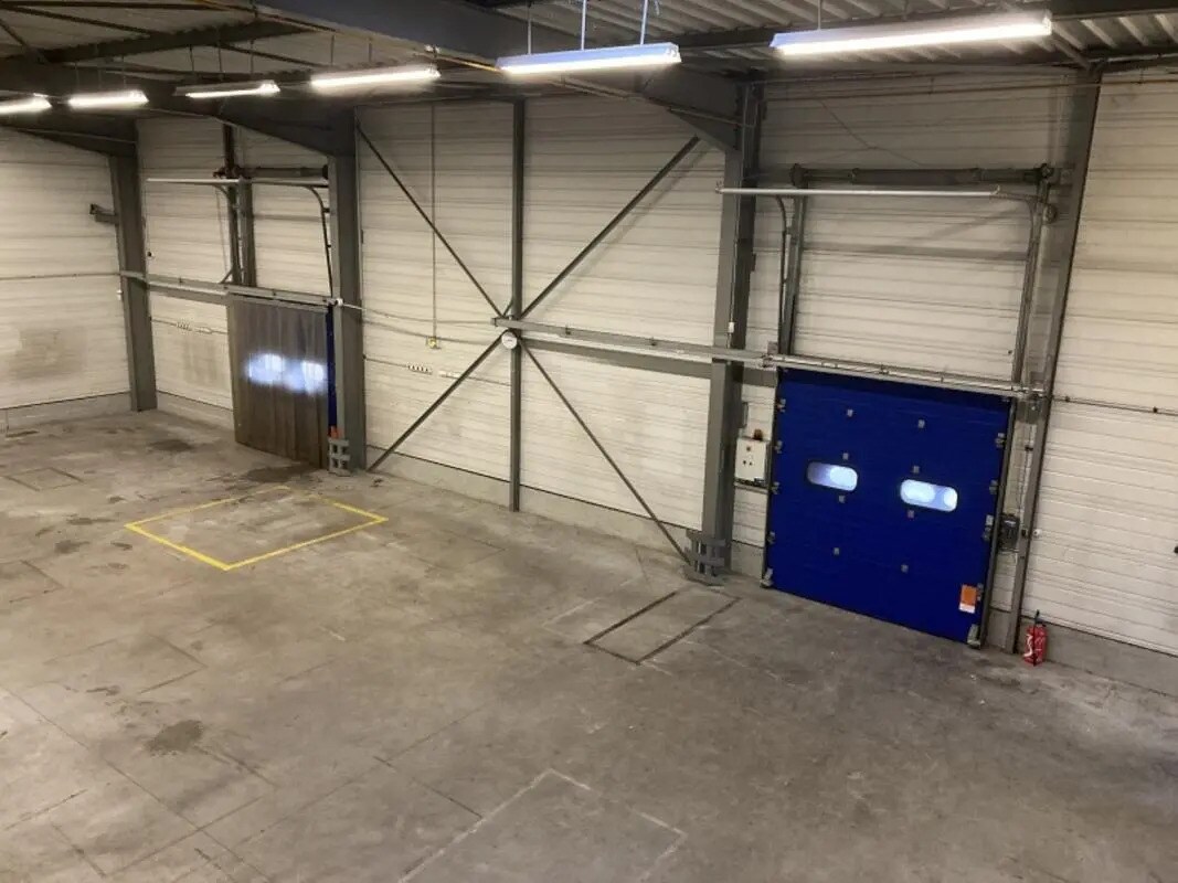 Flex in Mitry-Mory for lease Building Photo- Image 1 of 13