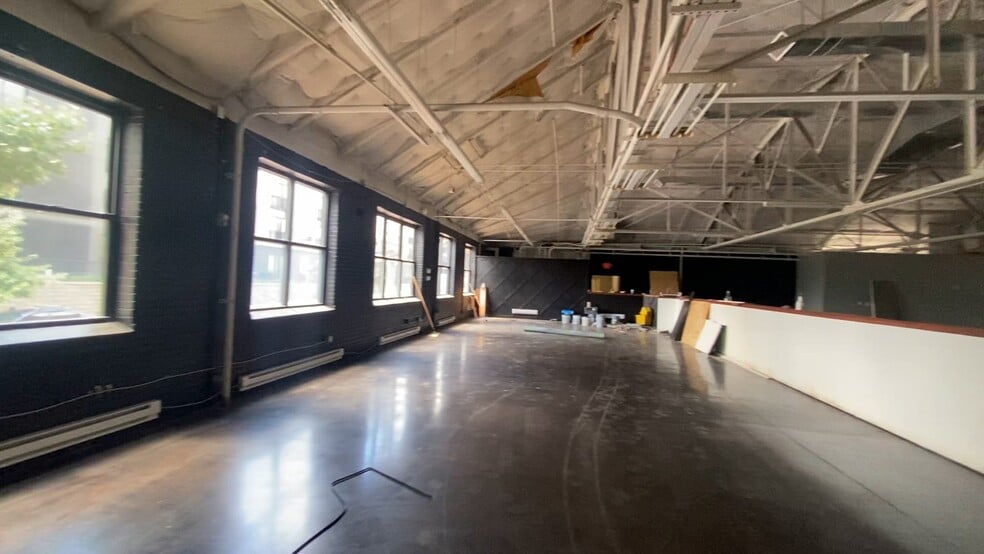 3975 - 4029 Papin St, Saint Louis, MO for lease - Commercial Listing Video - Image 2 of 7