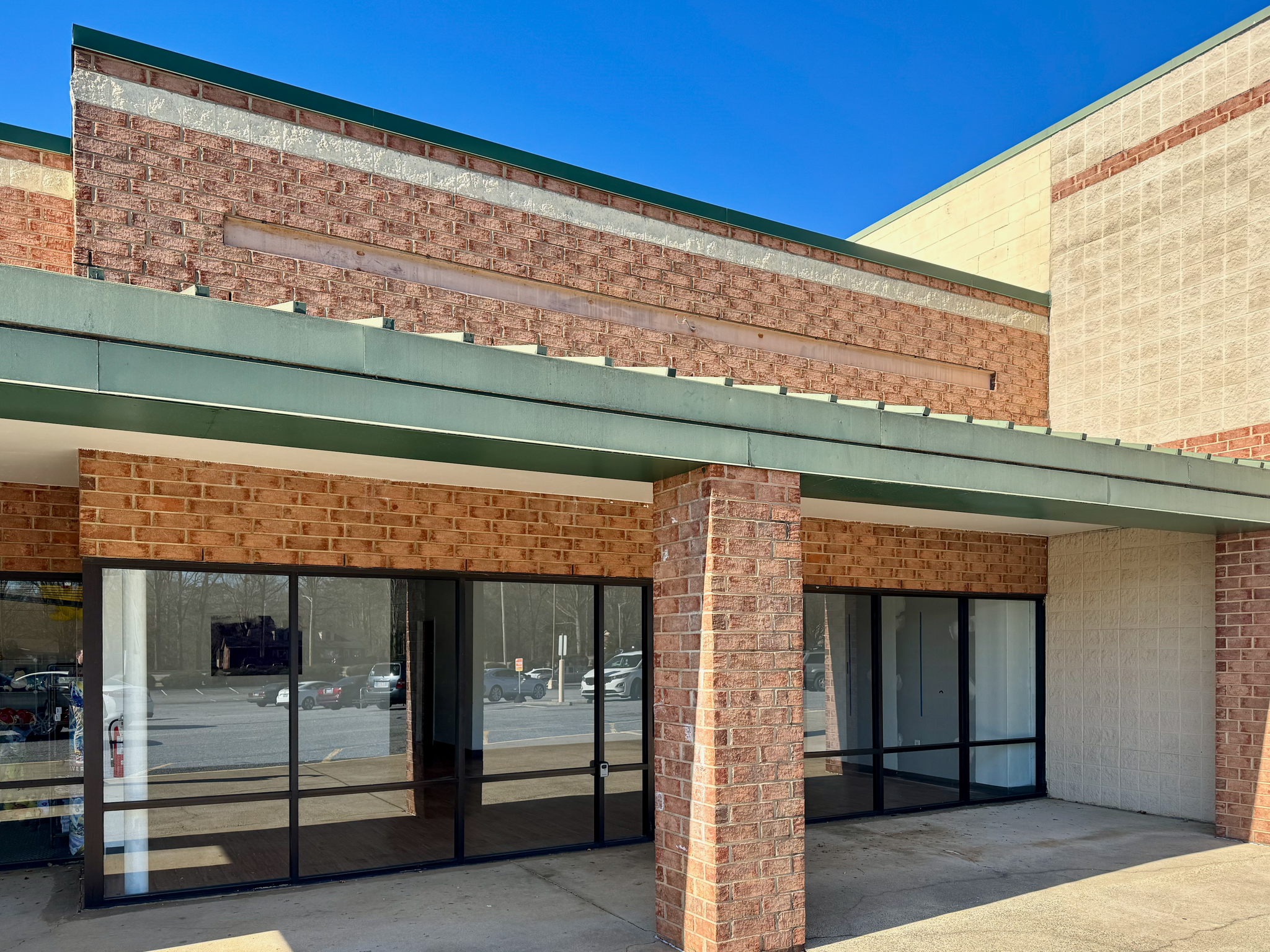 2725 Northwest Blvd, Newton, NC for lease Building Photo- Image 1 of 6