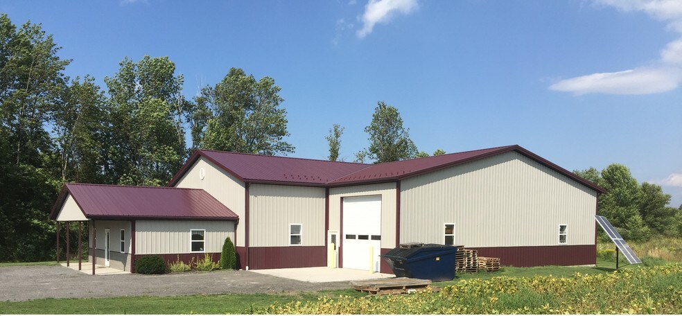 3161 Fruit Ave, Medina, NY for sale - Building Photo - Image 1 of 1