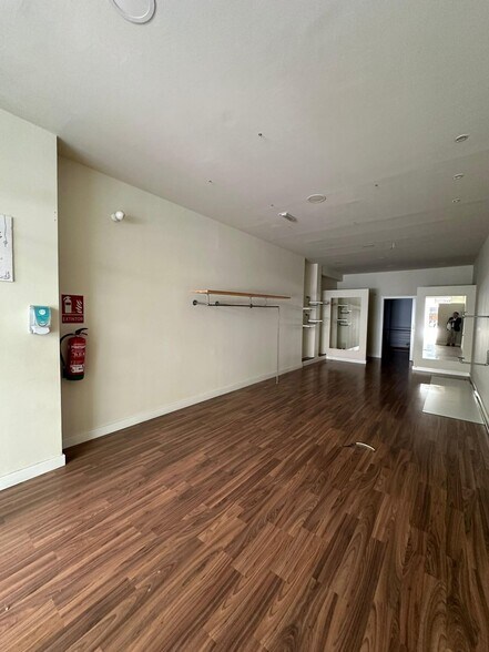 Retail in Cáceres, Cáceres for lease - Building Photo - Image 1 of 6