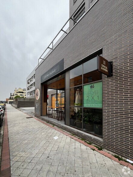 Retail in Fuenlabrada, Madrid for lease - Interior Photo - Image 1 of 1