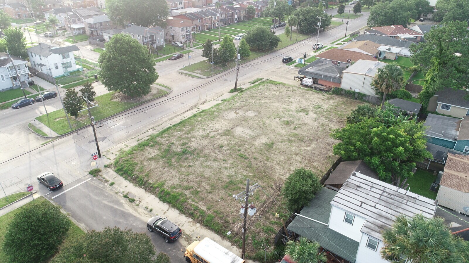 4321 Paris Ave, New Orleans, LA 70122