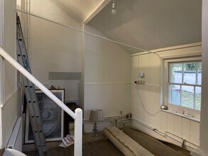 Dodds Bottom, Uckfield for lease Interior Photo- Image 2 of 5