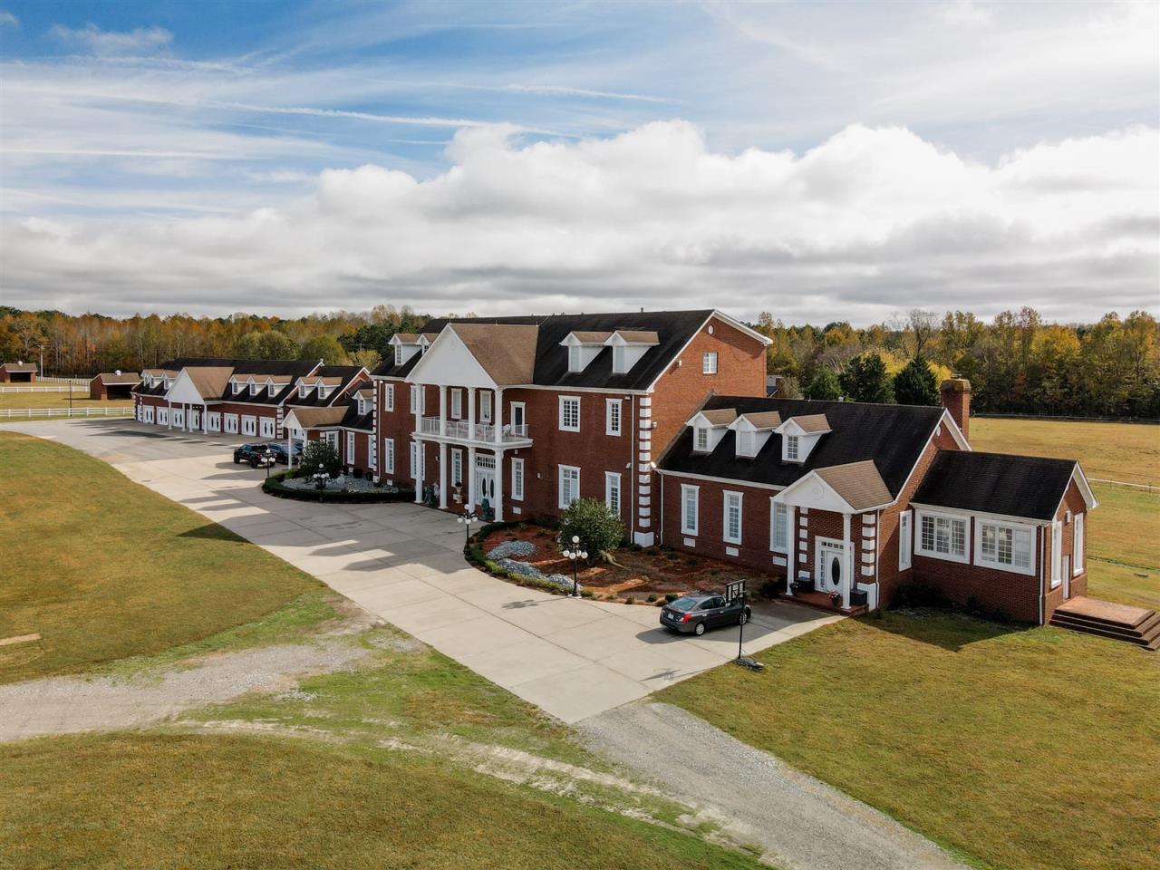 7742 Quaker Dr, Suffolk, VA 23437