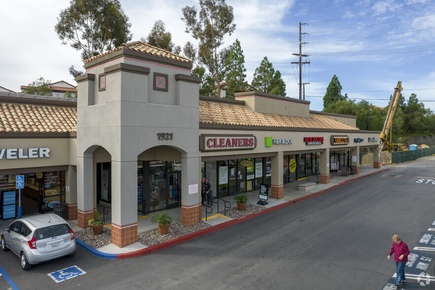 1929 W San Marcos Blvd, San Marcos, CA for lease - Building Photo - Image 3 of 4