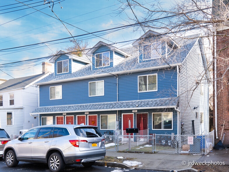 261 York Ave, Staten Island, NY for sale - Building Photo - Image 3 of 5