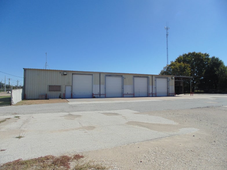 1515 Shiloh Ave, Bryan, TX for lease - Building Photo - Image 3 of 8