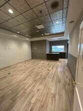 136 Drifting Wind Run, Dripping Springs, TX for lease Interior Photo- Image 2 of 9