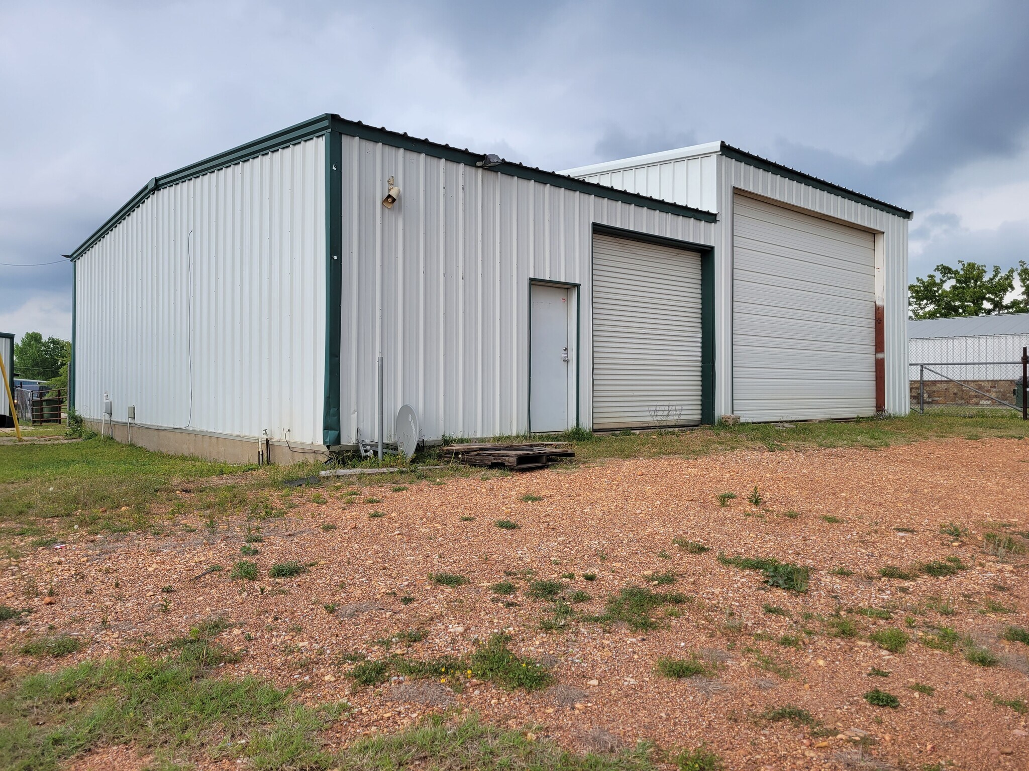 952 E Highway 71, Bastrop, TX for sale Building Photo- Image 1 of 1