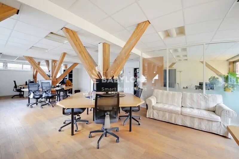 Office in Malakoff for lease - Interior Photo - Image 1 of 9