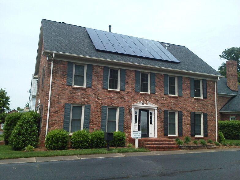 5513 Monroe Rd, Charlotte, NC for sale - Building Photo - Image 2 of 19