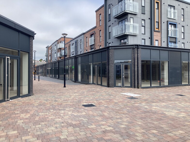 Waterfront The Quays, Barry for lease - Primary Photo - Image 1 of 3