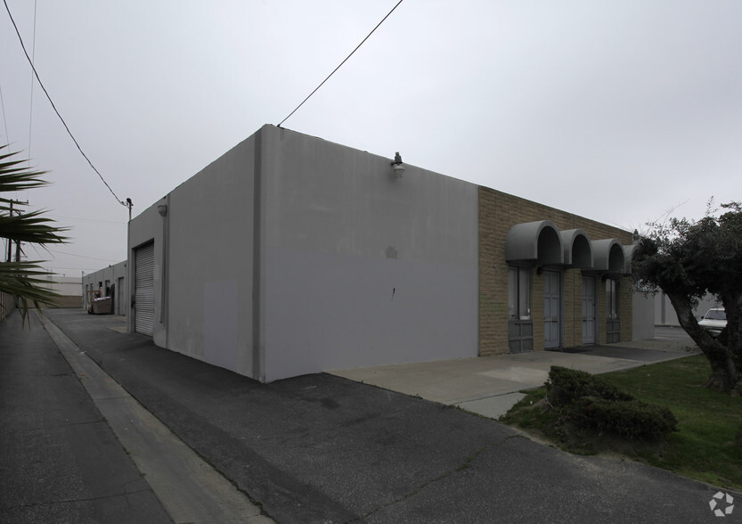 6900 Knott Ave, Buena Park, CA for lease - Building Photo - Image 3 of 6