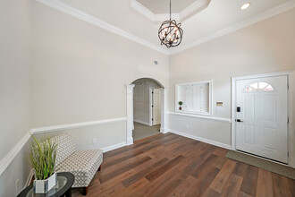 555 Sun Valley Dr, Roswell, GA for lease Interior Photo- Image 2 of 32