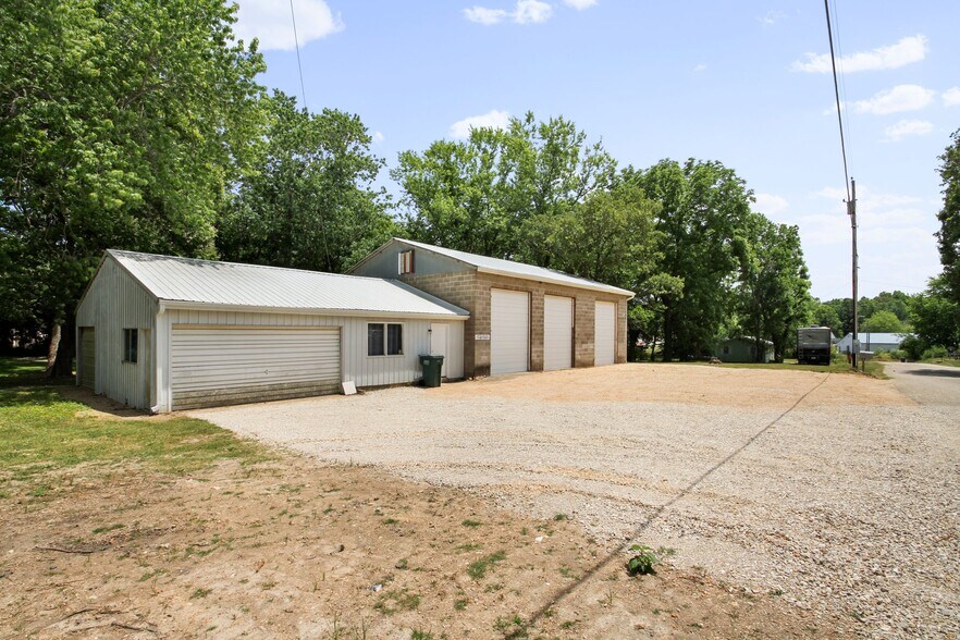 7340 Main St, Birch Tree, MO 65438 Industrial for Sale