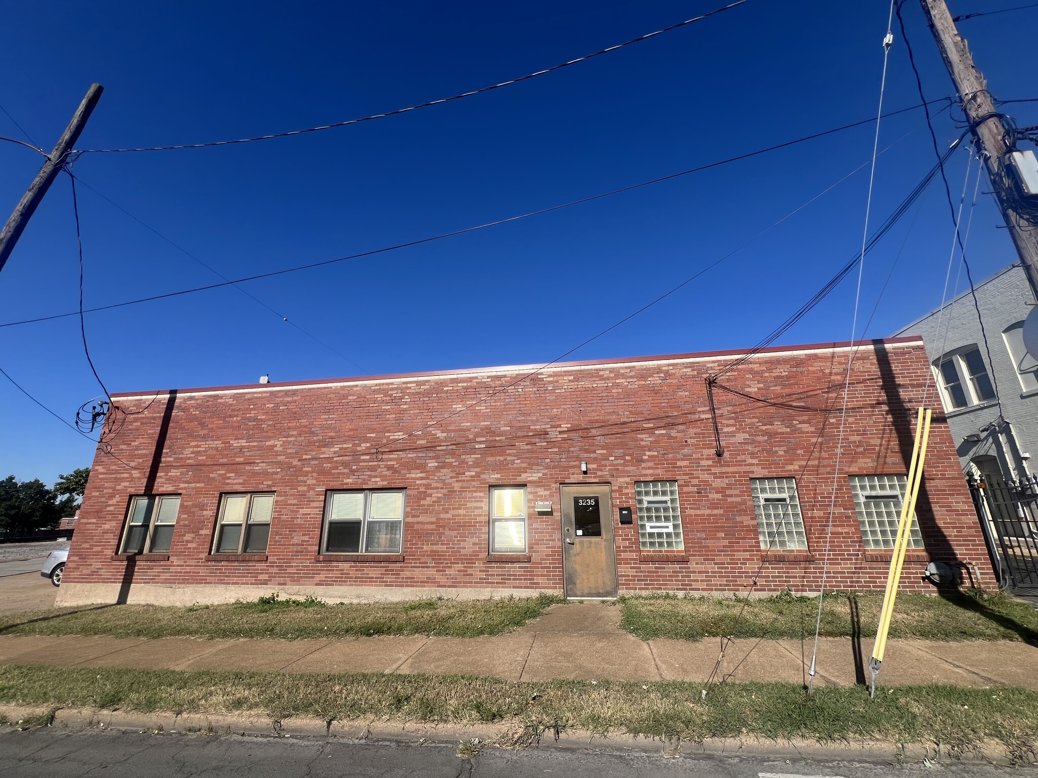 3235 Sutton Blvd, Saint Louis, MO for sale Building Photo- Image 1 of 5