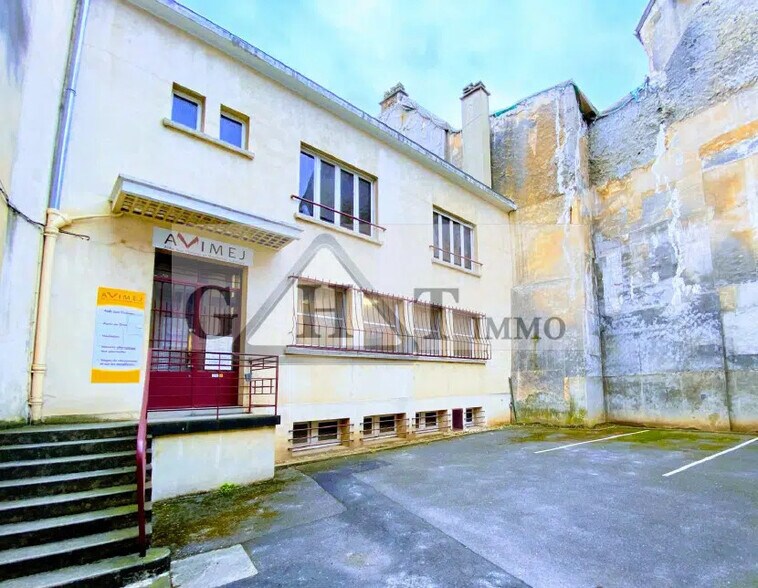 Office in Mareuil-lès-Meaux for lease - Building Photo - Image 2 of 3