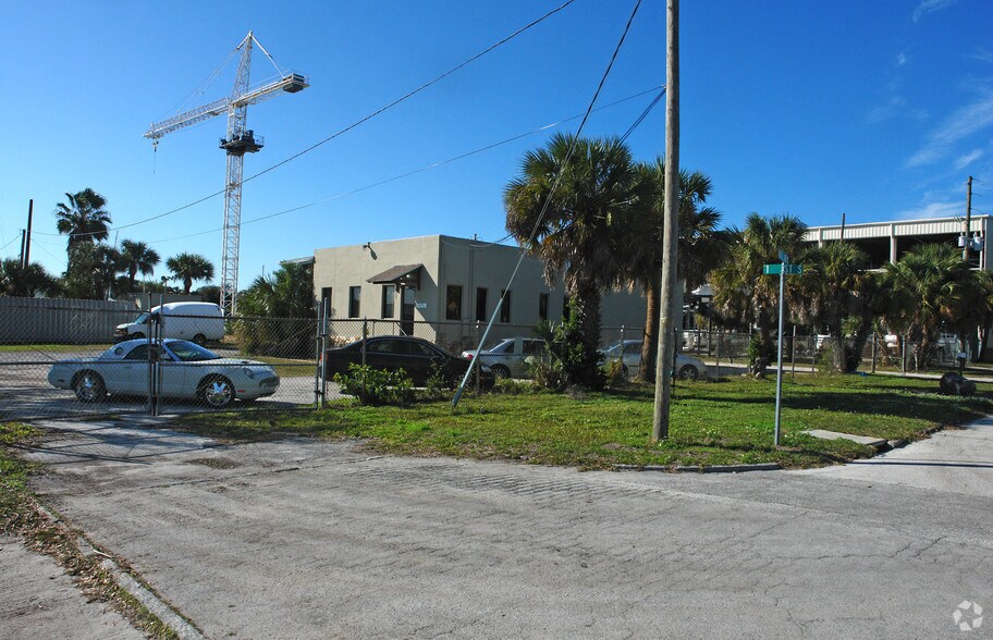 100 14th Ave S, Saint Petersburg, FL for sale - Primary Photo - Image 1 of 1