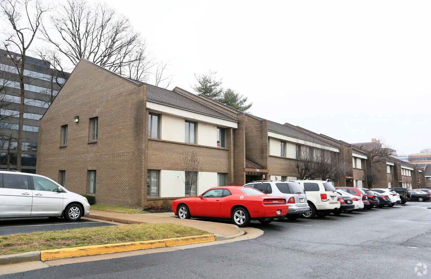 83028304 Old Courthouse Rd, Vienna, VA 22182