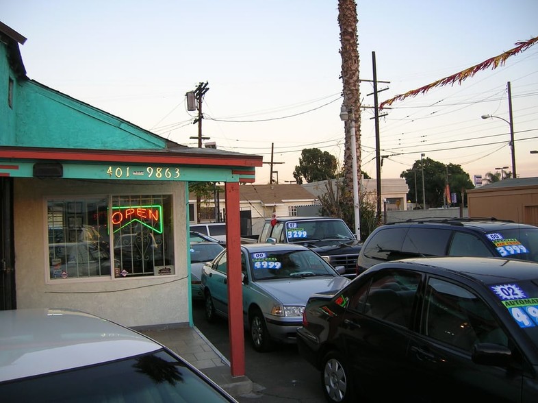 Peck Rd Retail portfolio of 2 properties for sale on LoopNet.com - Primary Photo - Image 2 of 2