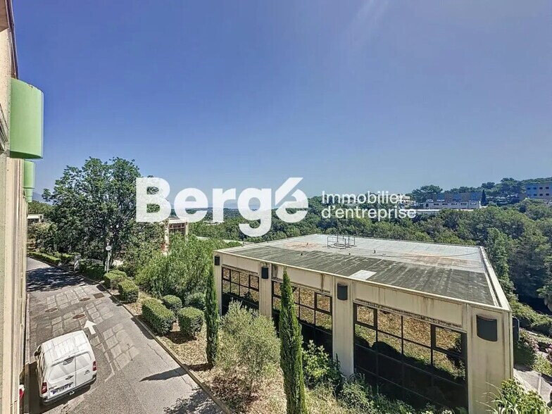 Office in Vallauris for lease - Building Photo - Image 3 of 4