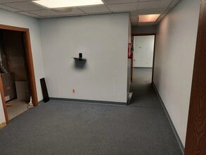 101-109 W 79th Ave, Merrillville, IN for lease Interior Photo- Image 2 of 6