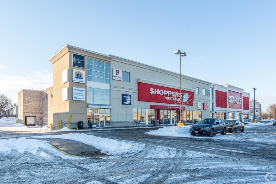 2148 Carling Ave, Ottawa, ON K2A 1H1