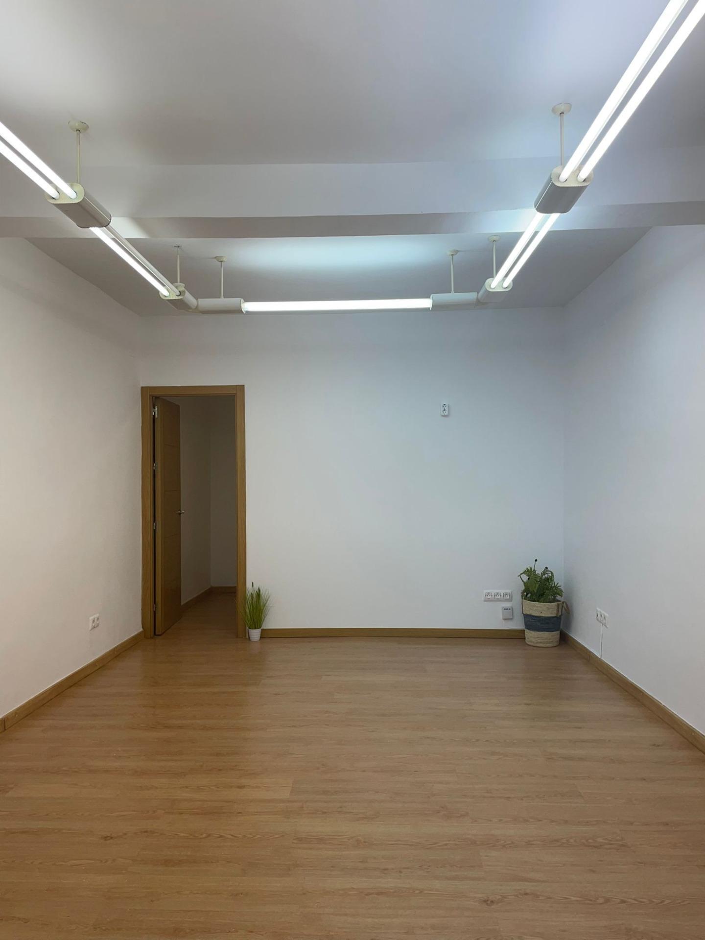 Retail in Córdoba for lease Building Photo- Image 1 of 9