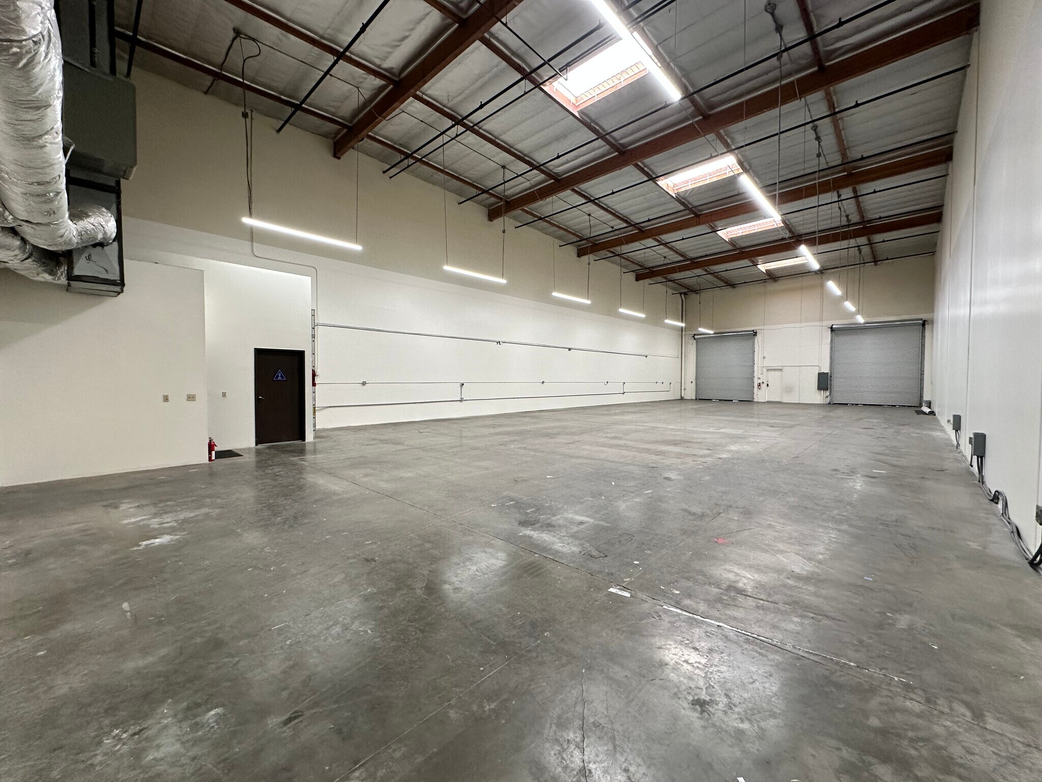 24922 Anza Dr, Valencia, CA for lease Building Photo- Image 1 of 4