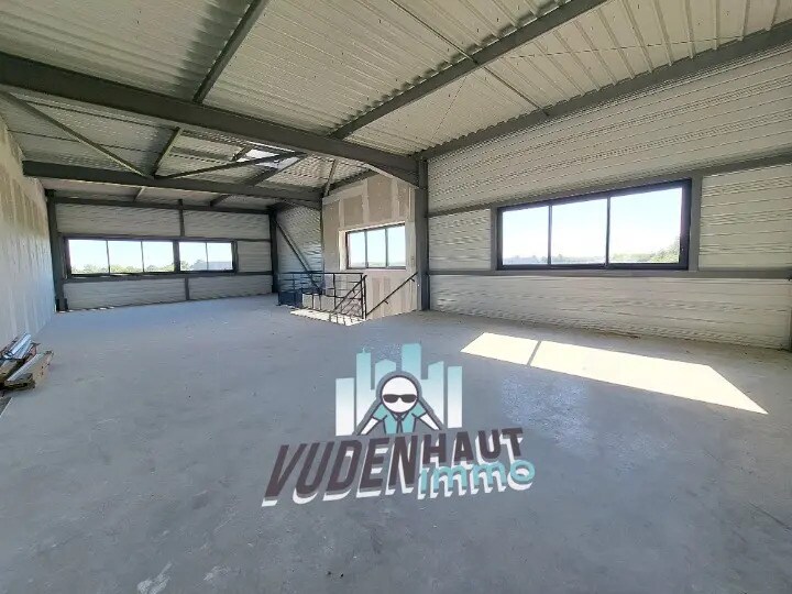 Flex in Seysses for lease - Interior Photo - Image 2 of 9