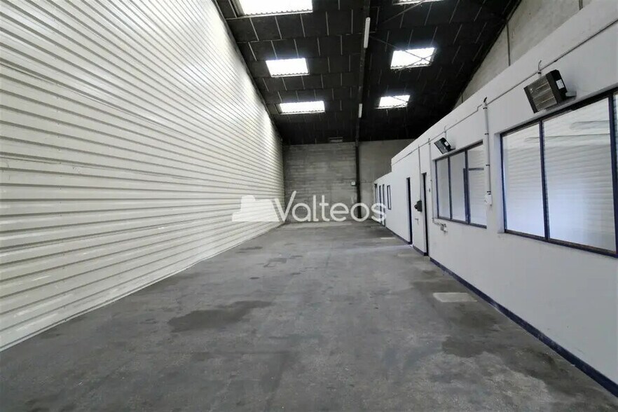 Office in Portet-sur-Garonne for lease - Building Photo - Image 2 of 8