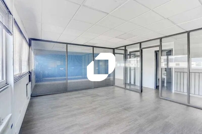 Flex in Chilly-Mazarin for lease - Building Photo - Image 3 of 14